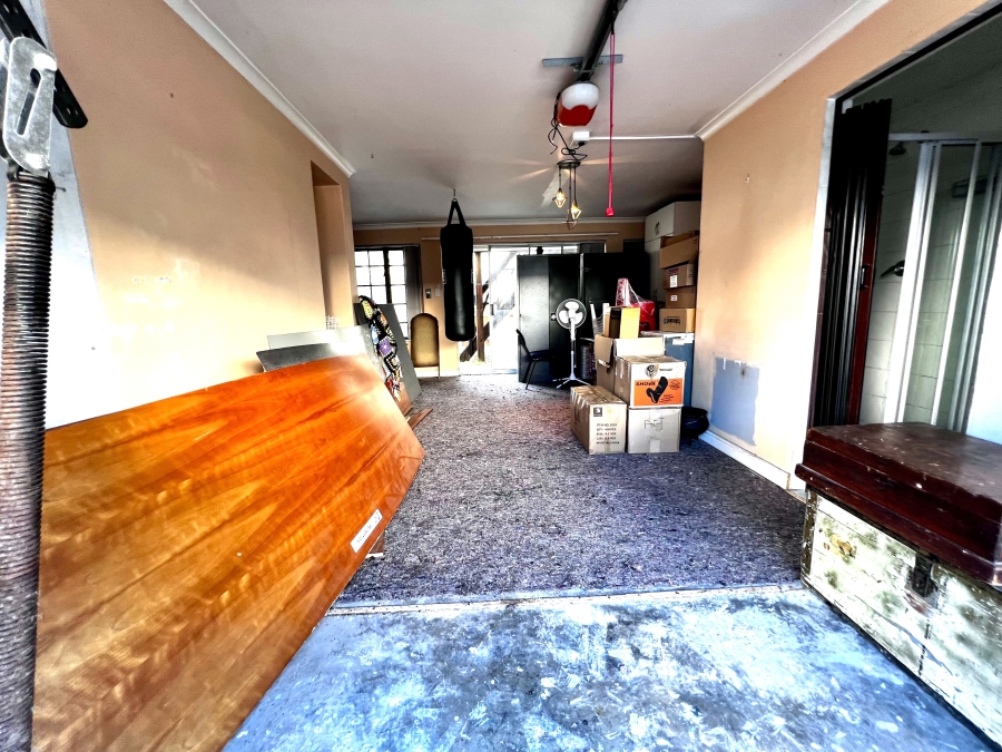 2 Bedroom Property for Sale in Table View Western Cape